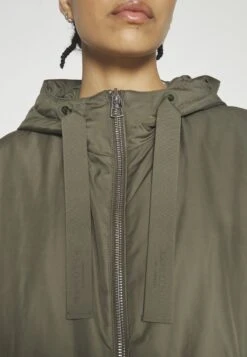 Marc O'Polo Coat Long Padded Fixed Hood Zipper Drawstring Waist - Parka - Olive Crop -Dames Kledings Winkel 001c3cad6fe14090ad65ad37ad985b1a