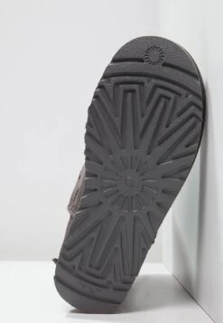 Ugg Bailey Bow - Korte Laarzen - Grey -Dames Kledings Winkel 04e16e88c3674ea1b533a7269ed9fc2f