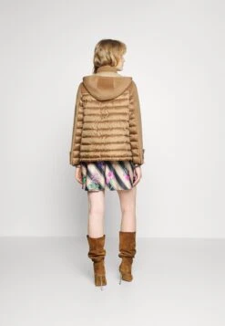 MAX & Co. Mela - Jas - Camel -Dames Kledings Winkel 0643c6b007594bdbb25fa62a6a273ac7