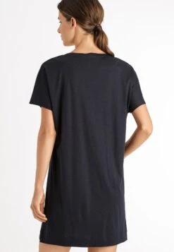 HANRO Laura - Nachtjapon - Midnight -Dames Kledings Winkel 06953f7e188942fd9646820fcd6e8ddf
