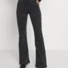 Lee Breese - Flared Jeans - Washed Black 1 Lee Breese - Flared Jeans - Washed Black -Dames Kledings Winkel 0c0d20b80ccf41ad859f1db99540b383
