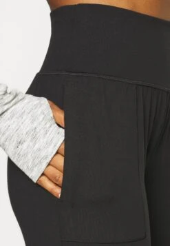 Athleta Salutation - Trainingsbroek - Black 11 Athleta Salutation - Trainingsbroek - Black -Dames Kledings Winkel 169f7e1231904f29a5b5c579ad5461b7