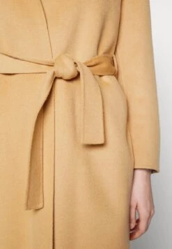 Filippa K Alexa Coat - Mantel - Light Camel 17 Filippa K Alexa Coat - Mantel - Light Camel -Dames Kledings Winkel 16a74df9c80a42089c61d3cdf42da03a