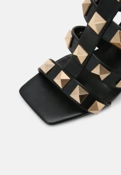 Steve Madden Capri - Sandalen - Black 17 Steve Madden Capri - Sandalen - Black -Dames Kledings Winkel 230b9ba9c36b464dade89d6ce01a6876