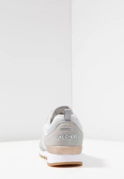 Skechers Sneakers Laag - Light Grey -Dames Kledings Winkel 3234c6e42c2a4cc48b396c45fcf18dad