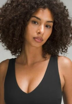 Lululemon Align™ V-Neck C/D - Sport-Bh Met Medium Support - Black -Dames Kledings Winkel 42795b754b80489c98cb3ca761763e2c