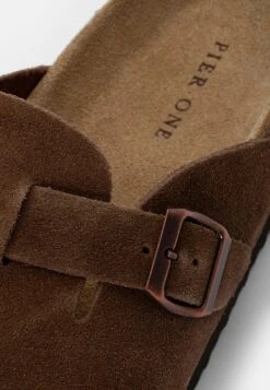 Pier One Leather Unisex - Pantoffels - Brown -Dames Kledings Winkel 47364cdc1dcd4794860a5f6810594e6c