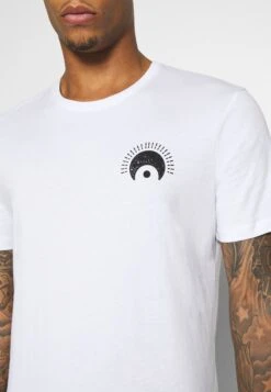 YOURTURN Eye Moon Tee Unisex - T-Shirt Print - White 13 YOURTURN Eye Moon Tee Unisex - T-Shirt Print - White -Dames Kledings Winkel 4dd20f6762934f19b776fbe59ba9d29f