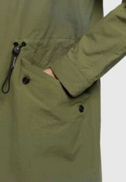 Khujo Marnia - Regenjas - Olivgrün -Dames Kledings Winkel 4e3dbc60eec949a29c27a5518a2dbfac