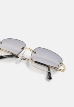 Jack & Jones Jacberlin Unisex - Zonnebril - Purple Magic 9 Jack & Jones Jacberlin Unisex - Zonnebril - Purple Magic -Dames Kledings Winkel 4f95823acc6a4e6990b3941f848e3cb5