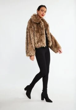 Faina Dulcey - Winterjas - Braun -Dames Kledings Winkel 55ba63c8615a4465bf522e91637d440d