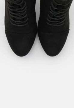 Veterboots - Black 13 Veterboots - Black -Dames Kledings Winkel 5d1877a5c2284f108017bb41a585090f