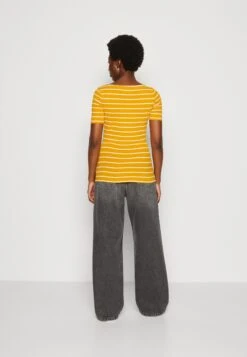 Anna Field T-Shirt Print - Dark Yellow/White 11 Anna Field T-Shirt Print - Dark Yellow/White -Dames Kledings Winkel 6266442cd1aa4081b5fa7a1857bda977