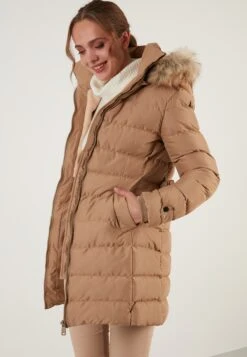 LELA Regular Fit - Winterjas - Camel 15 LELA Regular Fit - Winterjas - Camel -Dames Kledings Winkel 65e5474a46574fcfb2ed6459accf61fb