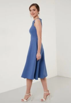 LELA Crew Neck Pleated Midi - Cocktailjurk - Indigo -Dames Kledings Winkel 7187f531871d4180b95ff0ebec18d0d6