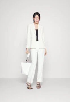 Bruuns Bazaar Rubysus Nora- Blazer - Snow White -Dames Kledings Winkel 74892e9850934010a86c86df2e4a70db