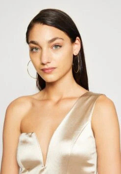 Wal G Evalina One Sleeve Maxi - Galajurk - Champagne -Dames Kledings Winkel 74a6dde286394af28f5dcc184f00701a