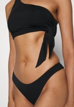 Seafolly Collective One Shoulder- Bikinitop - Black 11 Seafolly Collective One Shoulder- Bikinitop - Black -Dames Kledings Winkel 7d768e3fcf5f478ba6293bcaa0015da5