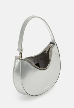 Furla Primavera Shoulder Bag - Handtas - Silver-Coloured 9 Furla Primavera Shoulder Bag - Handtas - Silver-Coloured -Dames Kledings Winkel 7f58f8ebc2b24a75b78db36bc5057f6c