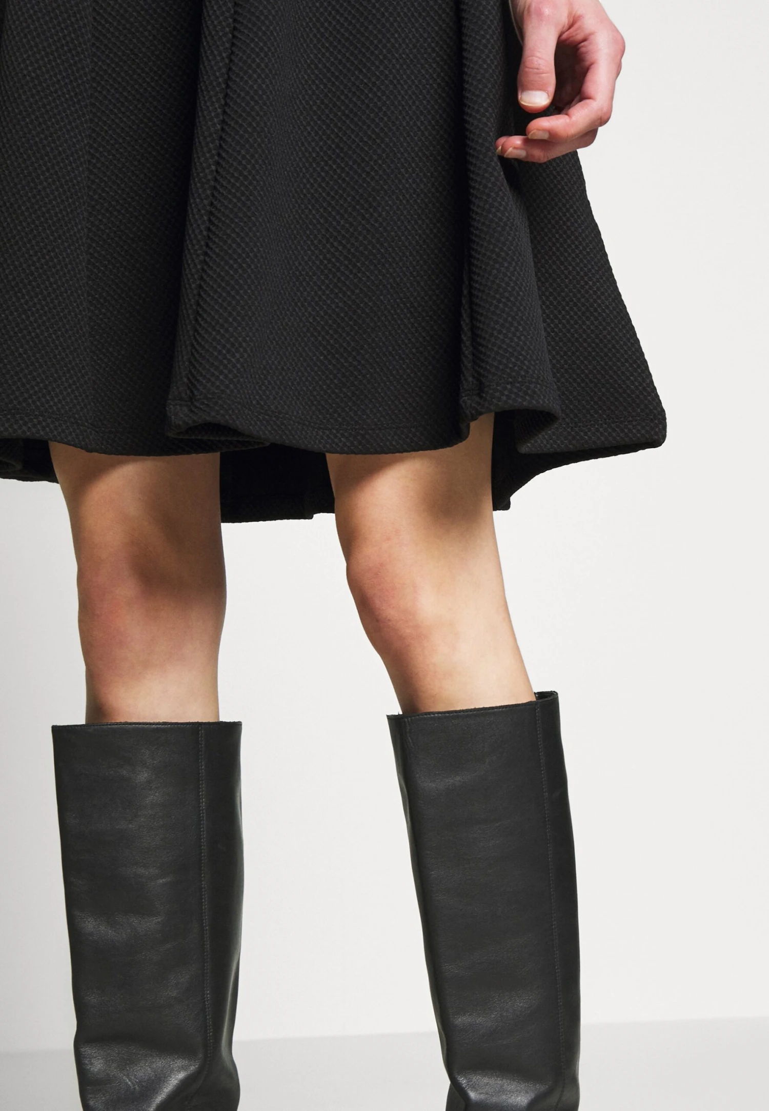 Anna Field Basic Mini A-Line Skirt - Minirok - Black 7 Anna Field Basic Mini A-Line Skirt - Minirok - Black - Afbeelding 5