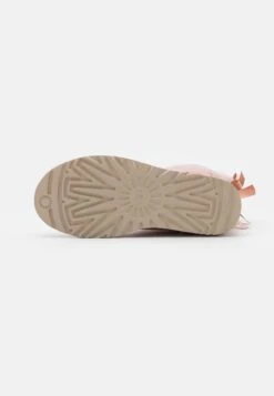 Ugg Bailey Bow - Korte Laarzen - Rose Grey 12 Ugg Bailey Bow - Korte Laarzen - Rose Grey -Dames Kledings Winkel 857181c7b1784fbfa63f3d1f9166b934