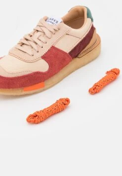 Clarks Originals Torrun - Sneakers Laag - Dark Pink Combi -Dames Kledings Winkel 88be6bdbf4e34ef3b366ed27fa370e31