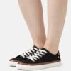 Wide Fit - Sneakers Laag - Black -Dames Kledings Winkel 8964a51c6eb948ccb5aab18a72be790d