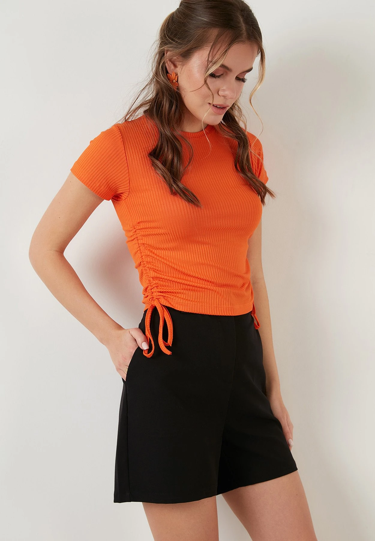 LELA Slim Fit - Blouse - Orange Color 3 LELA Slim Fit - Blouse - Orange Color