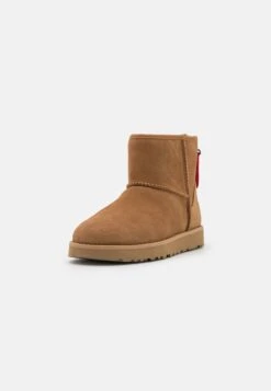Ugg Classic Mini Logo Zip - Korte Laarzen - Chestnut -Dames Kledings Winkel 98e1ec91b2ac4e0d837fdb5762150015