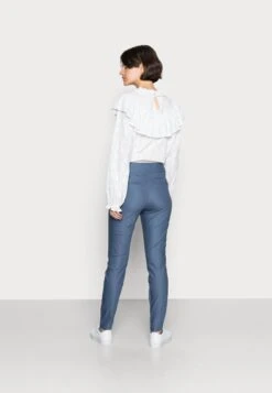 Mos Mosh Blake Night Pant Sustainable - Chino - Indigo Blue 9 Mos Mosh Blake Night Pant Sustainable - Chino - Indigo Blue -Dames Kledings Winkel 9ece3163d2364f38b4cf90646c09f65f