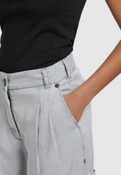 Khujo Elida - Shorts - Grey 13 Khujo Elida - Shorts - Grey -Dames Kledings Winkel a0efee9b6e114c598a157a1828940f67