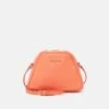 Patrizia Pepe Schoudertas - Coral Fluo -Dames Kledings Winkel aa8ab2c06e10438a963562e3f8142b40