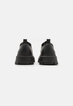 YOURTURN Unisex - Veterschoenen - Black 10 YOURTURN Unisex - Veterschoenen - Black -Dames Kledings Winkel aaae83047a954d1aab81392769433db6