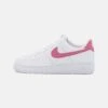 Nike Sportswear W Air Force 1 07 Ess Trnd - Sneakers Laag - White/Desert Berry -Dames Kledings Winkel ab884a09c8ed41739d9ad547c1d6b282