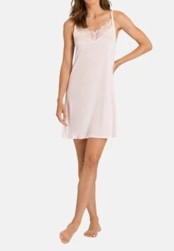 HANRO Mae - Nachtjapon - Bonbon -Dames Kledings Winkel c2c814e07da4488196e5607f734d72ab