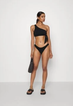 Seafolly Collective One Shoulder- Bikinitop - Black 8 Seafolly Collective One Shoulder- Bikinitop - Black -Dames Kledings Winkel c2fff3a3babb498dbd80715561048622