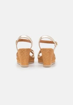 Tamaris Sandalen Met Hoge Hak - Light Gold -Dames Kledings Winkel cbb88e47f4a1448ab03db8d2d127c635