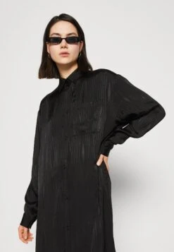 Monki Blousejurk - Black Jaquard 11 Monki Blousejurk - Black Jaquard -Dames Kledings Winkel cc1805152a2c4feebf4ccff5c4c5c2d8