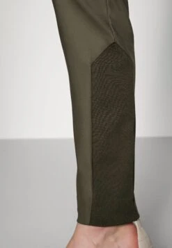 Mos Mosh Blake Night Pant Sustainable - Chino - Grape Leaf 11 Mos Mosh Blake Night Pant Sustainable - Chino - Grape Leaf -Dames Kledings Winkel d5b512bd0a4449bebf5b9df058e98782
