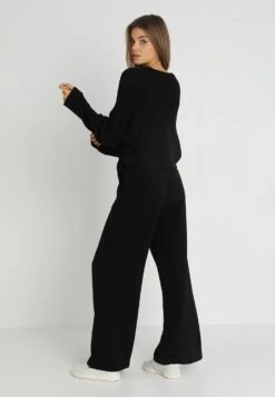 Even&Odd Cropped Jumper - Trui - Black -Dames Kledings Winkel d6afe0db0365435898fd3ca235660222