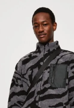 YOURTURN Unisex - Fleecejas - Grey -Dames Kledings Winkel e4ac82e499054d1f8826090370324730