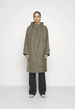 Marc O'Polo Coat Long Padded Fixed Hood Zipper Drawstring Waist - Parka - Olive Crop -Dames Kledings Winkel e8301f35293c4838b1beeb8452123219