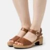 Gabor Comfort 22.071 - Clogs - Camel 2 Gabor Comfort 22.071 - Clogs - Camel -Dames Kledings Winkel e9d021149f034b23bde4628a382408ae