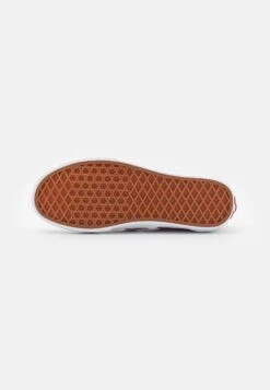 Vans Classic Slip On - Instappers - Pastel Pink -Dames Kledings Winkel f066edb057304c9f84d070c57a44769d