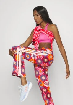 Adidas Sportswear Farm Pants - Trainingsbroek - Vivid Red/Bliss Pink/Unity Orange 11 Adidas Sportswear Farm Pants - Trainingsbroek - Vivid Red/Bliss Pink/Unity Orange -Dames Kledings Winkel f0cd83326c7a4955ba718476383d4cd8