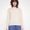 Calvin Klein Core Logo - Sweater - White Clay -Dames Kledings Winkel f163cd879efc49b8be0ecb19d647b316