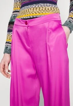 Patrizia Pepe Pantaloni Trousers - Broek - Orchid Purple -Dames Kledings Winkel f7bd7b95fadd4e3a8c51d5b6a950ccd4