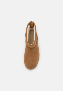 Ugg Classic Mini Logo Zip - Korte Laarzen - Chestnut -Dames Kledings Winkel f92e16fb60bc4ddfa7ea61b712375f9d