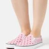 Vans Classic Slip On - Instappers - Pastel Pink 2 Vans Classic Slip On - Instappers - Pastel Pink -Dames Kledings Winkel ff06d973b8214a5d8138db642adf6e5c